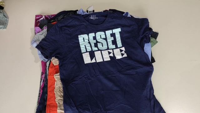 Лот 2665  Футболки м_ж Германия ЭКСТРА 1100р-кг 25,2 166ед