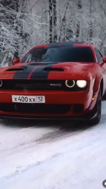 додж челенджер