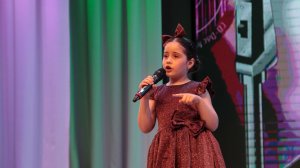 47 минут у телефона | Исполняет Диана Гуркова