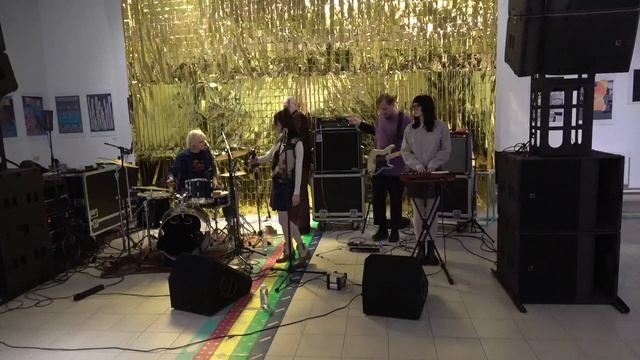 Буква Ф(Выпускная выставка Каскада 8.0 «МеетаАнгар»,18.04.2026)