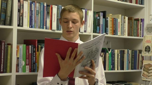 Геннадий Старунов_Чувствовать кожей_Цветы на пепелище