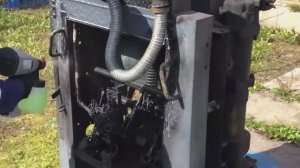 Очистка выкатного масляного выключателя 10кВ от сажи