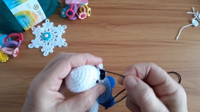 Вязание игрушек. Мишутка крючком.ч.2. Оформляем мордочку.