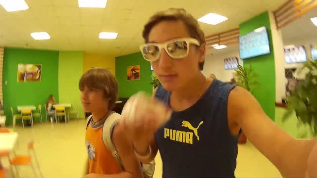 Получил БЕСПЛАТНЫЙ бургер в Гаррис