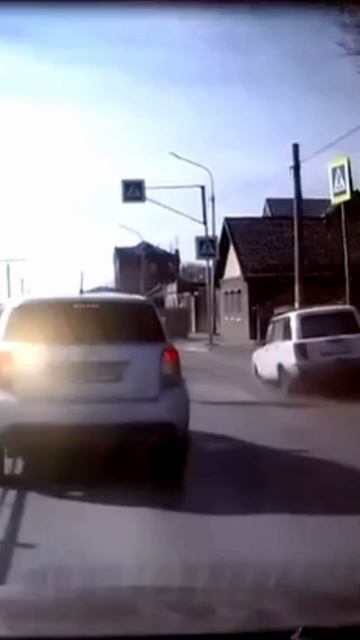 Двойка потеряла колесо