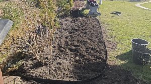 24-04-2026.Дача.Удаляем старую яблоню..Новая клумба готова..(18.04.-19.04)