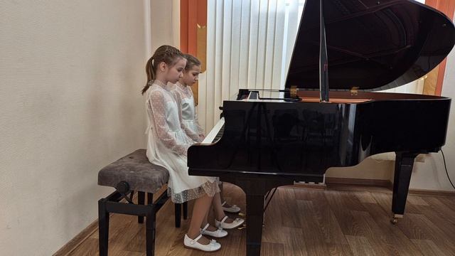 Ансамбль Анищенко Анна, Пичугина Есения/ А.Аренкский 