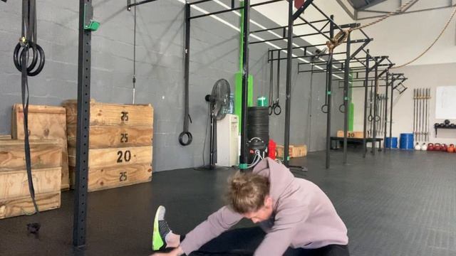 Перекат на спине в наклон “Блинчик