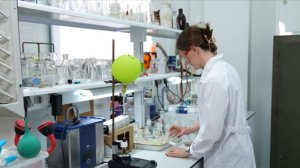 Стендапы и шоу: как молодые российские ученые популяризируют науку