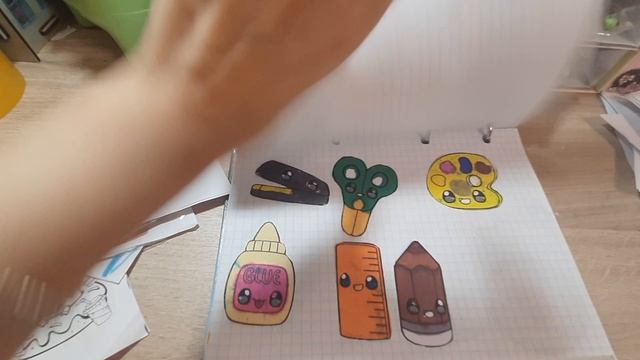 распаковка бумажных сюрпризов часть 25.mp4