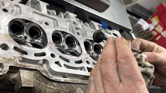 Двигатель CMVA для Audi A3 дефектовка ГБЦ Двигатель CWVA 14 л 2013 г.в. причина снятия капремонт