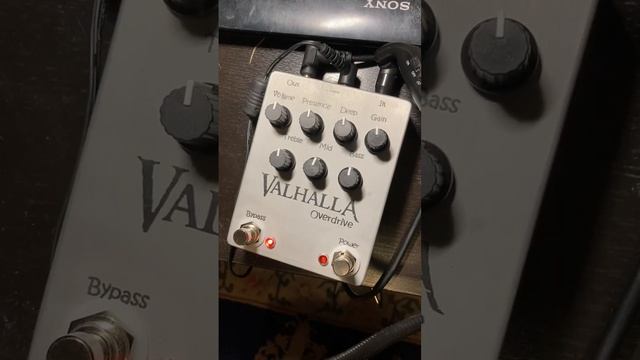 Мастеровая педаль Valhalla - овердрайв/дисторшн