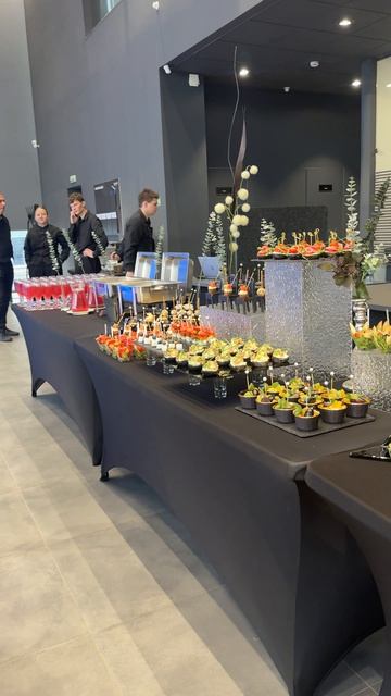 Фуршет на презентации автобренда Exeed , апрель 2026 — часть 2