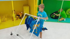 Влад и Ники и Челлендж 4 цветные комнаты