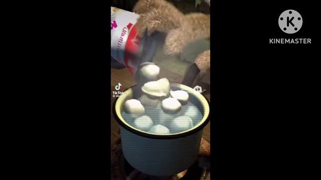 Бен пробует еду но это ИИ