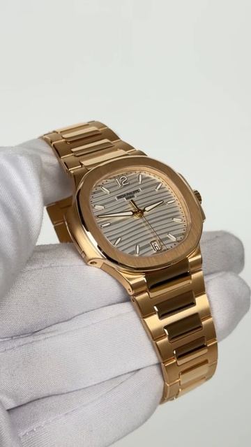 Patek Philippe Nautilus Lady 71181R-001