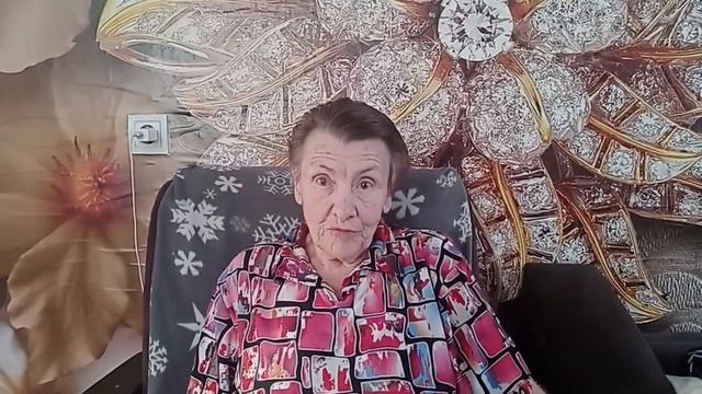 Нас поздравляет читательница Иршинской библиотеки-филиал №22 Кайзер Эрна Андреевна.