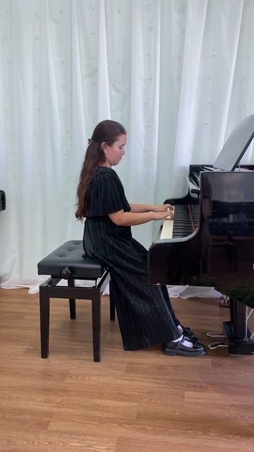 Играю на фортепиано