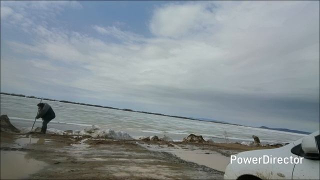 Жизнь в глубинке. Установили насос. Сложили дрова у родителей. 17.18.04.26.