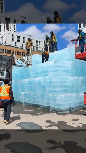 Дрейк спрятал дату выхода своего альбома в ледяной скульптуре