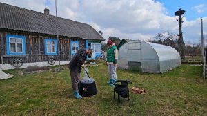Деревенские СТРАСТИ: делили огород, что чуть не разбежались! Рассада, голубика и сельские будни