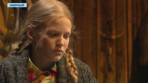 «Пережить это всё»: юные актёры Мирного выступили с отчётным военным спектаклем