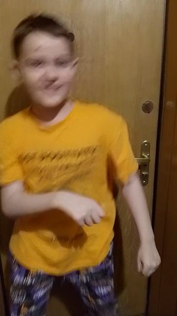 Подпищик зделал видео с фонком.