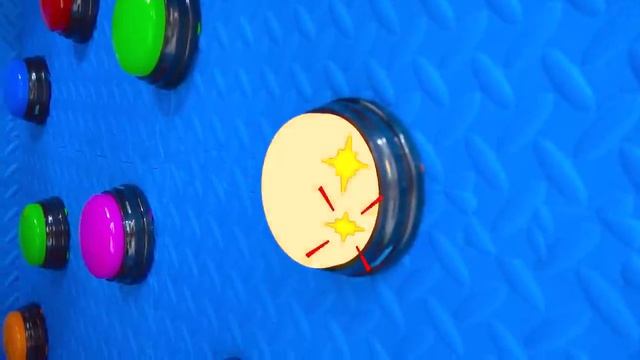 100 загадочных кнопок и только одна тебя спасет Челлендж с Владом и Ники