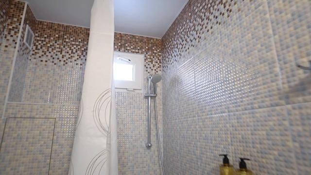 Видеообзор двухместного номера в отеле в Сочи 