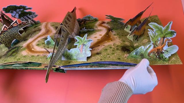 Динозавры (3D-энциклопедия с большими объемными Pop-up фигурами, подвижными элементами)