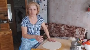 Хлопочу на кухне. Жизнь в деревне.