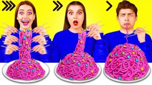 Быстрая Средняя или Медленная Скорость Еды Челлендж | Эпичная Битва