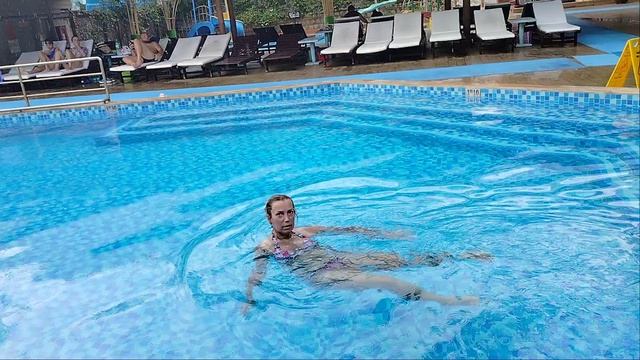 А это самый холодный бассейн на источниках!