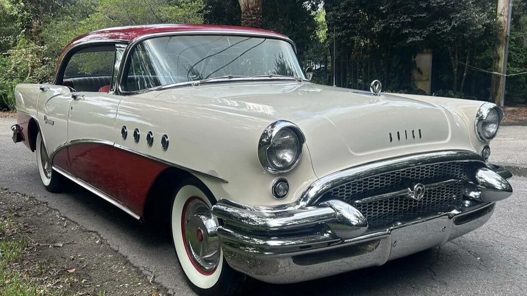 Kazan. Нашёл такие машины в Казани, раритетные, олдовые.