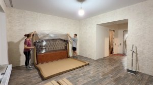 Собираем мебель для нашей спальни. Делаем ремонт своими руками. Строим дом в деревне.