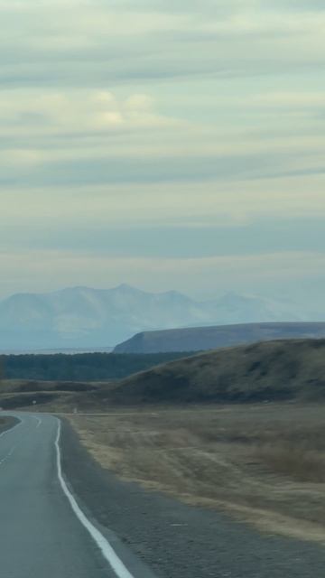 Видно Саяны… Какая красота… Едем в сторону Шушенского… 8-й день путешествия в Тыву.
