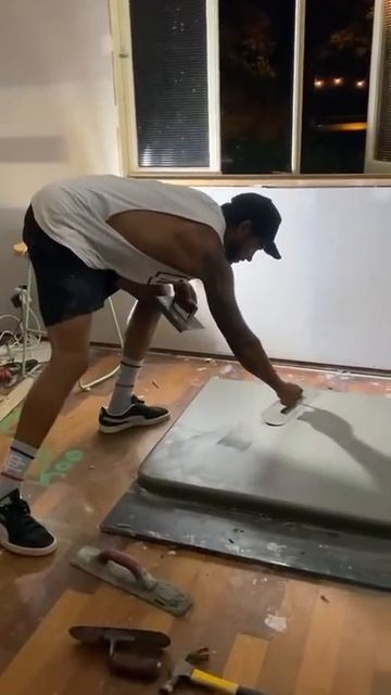 Столешница из бетона 😉

Максимально защищенная от внешнего воздействия столешница из бетона.