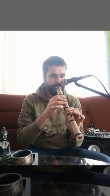 062 сякухати ми / фа минор 41см
Цена 1500
Хорошая толстенькая сякухати. Миниатюрные отверстия для па