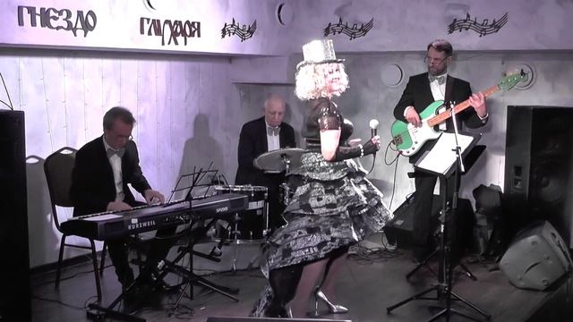 Fly Me To The Moon. Исп. Алина Цветкова