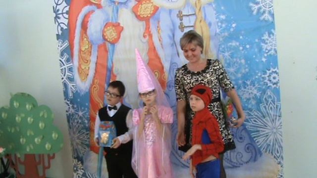 173)Ц ЁЛКА В ШКОЛЕ 1В