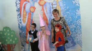 173)Ц ЁЛКА В ШКОЛЕ 1В