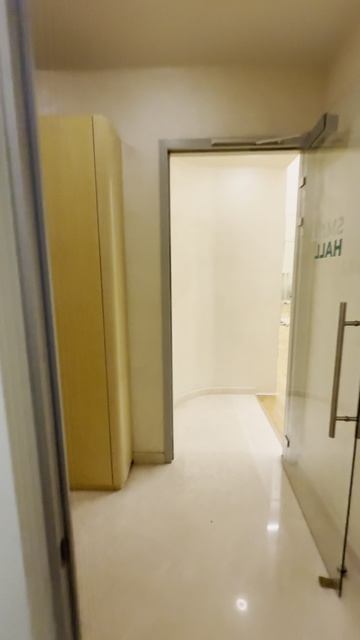 2717AB40-D0F0-4A45-9544-0B02E86C5A5A