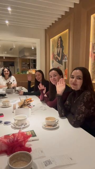 Сегодня была встреча в Краснодаре :) отлично посидели с девочками, пообщались о разном ❤️❤️