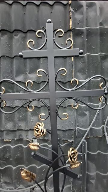 21 апреля 2026г.Кресты ритуальные,окрас черный матовый с позолотой.