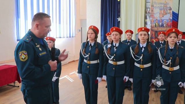 В школе №40 города Кургана прошло посвящение в кадеты по профилю МЧС России