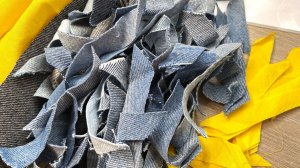 Вы это выбрасывали? А зря! Шикарная синель из джинсовых обрезков за 30 минут