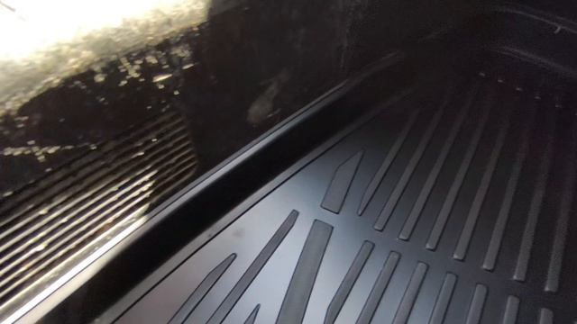 Коврик в багажник универсал Калина -2 - распаковка и как расправился в машине