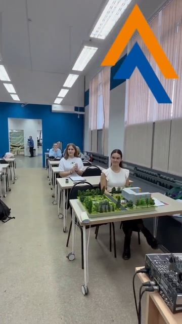 Финал научного конкурса «Будущее Политеха — 2026»: школьники представили свои проекты экспертам!