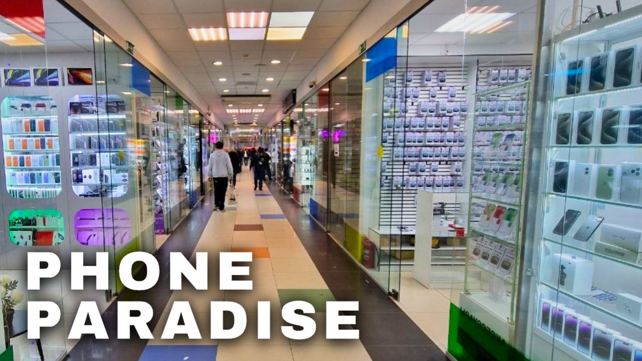 I Went To Moscow's LARGEST Electronics Market