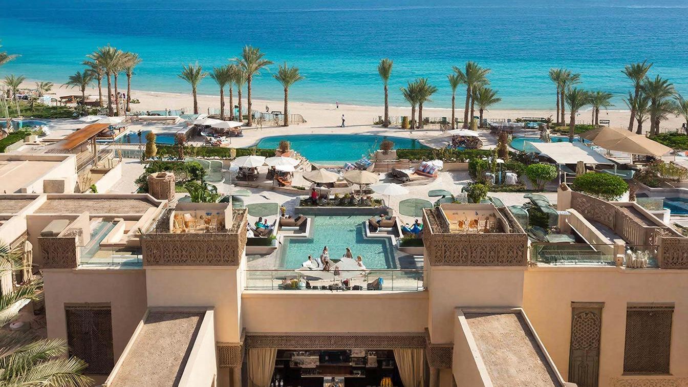 Со мной следователь Соколова, но Вы не бойтесь, она ничего не сможет Вам сделать...